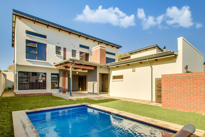 To Let 3 Bedroom Property for Rent in Fourways Gauteng