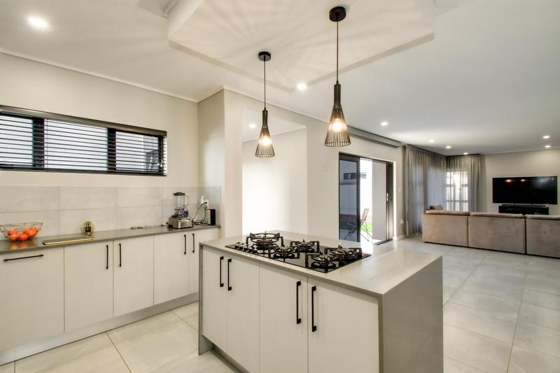 To Let 3 Bedroom Property for Rent in Fourways Gauteng