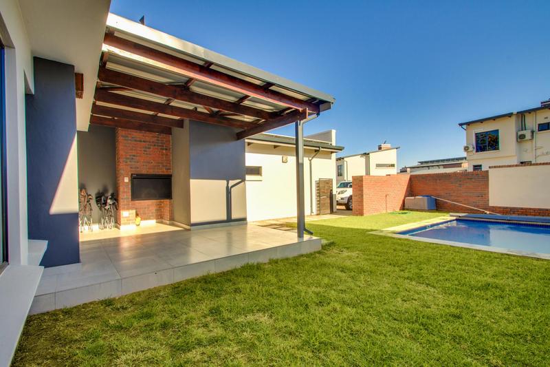 To Let 3 Bedroom Property for Rent in Fourways Gauteng