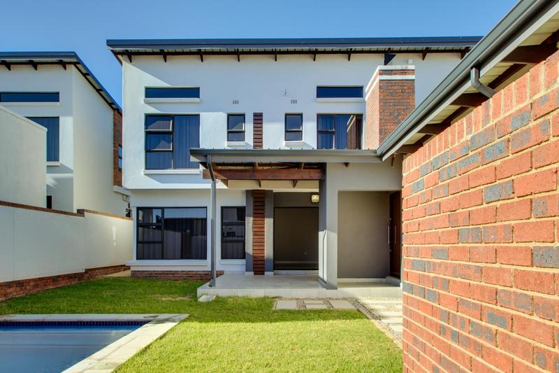 To Let 3 Bedroom Property for Rent in Fourways Gauteng