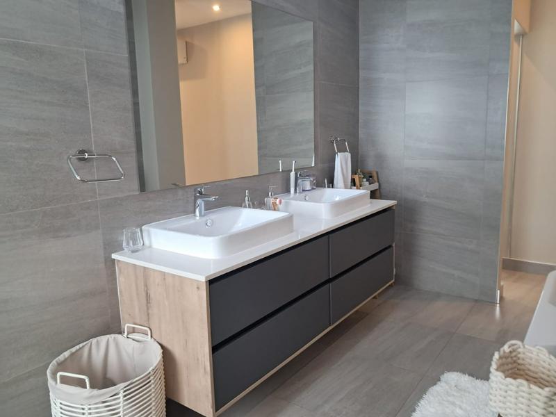 3 Bedroom Property for Sale in Bryanston Gauteng