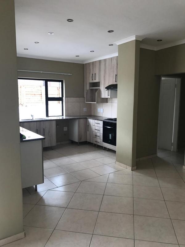 To Let 3 Bedroom Property for Rent in Edenvale Gauteng