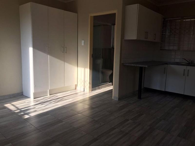 To Let 1 Bedroom Property for Rent in Birch Acres Gauteng