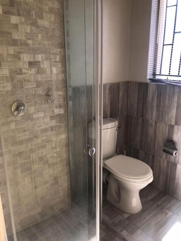 To Let 1 Bedroom Property for Rent in Birch Acres Gauteng