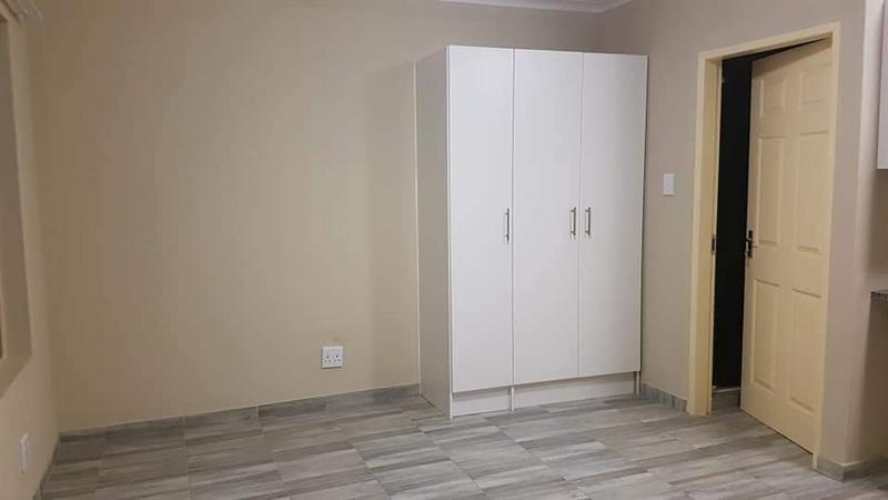 To Let 1 Bedroom Property for Rent in Birch Acres Gauteng