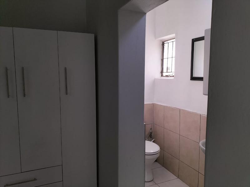 To Let 1 Bedroom Property for Rent in Birchleigh North Gauteng