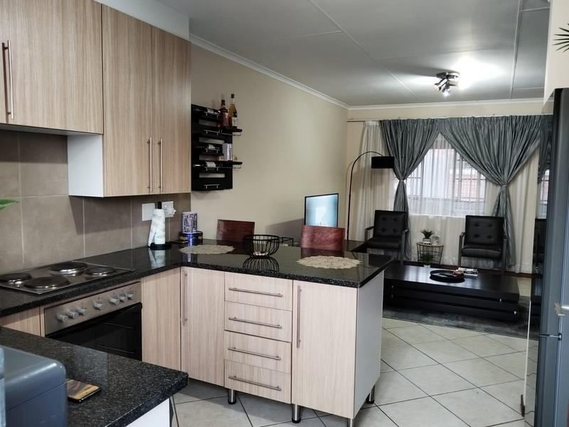 To Let 2 Bedroom Property for Rent in Sagewood Gauteng
