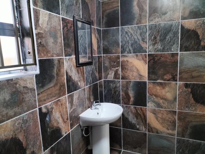 1 Bedroom Property for Sale in Birchleigh North Gauteng