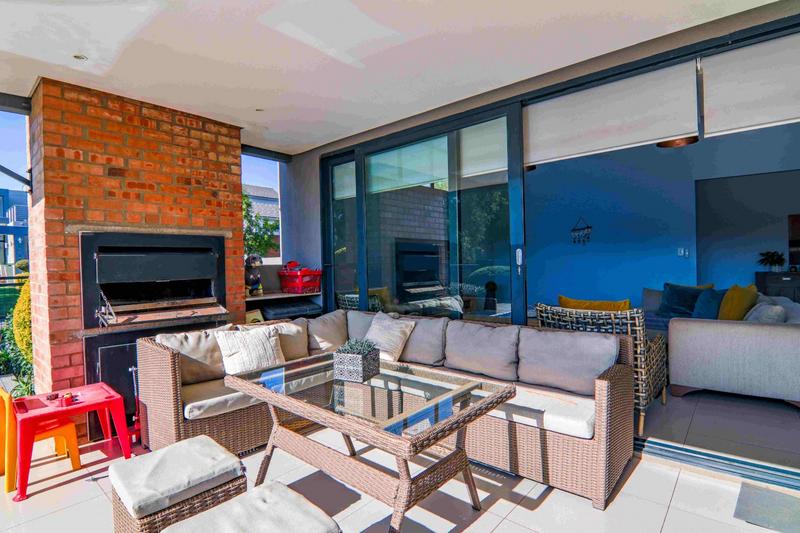 3 Bedroom Property for Sale in Copperleaf Estate Gauteng