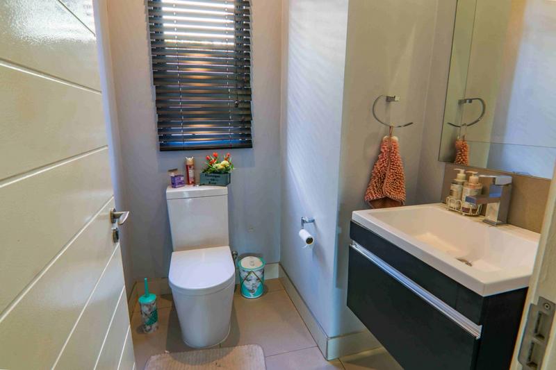 3 Bedroom Property for Sale in Copperleaf Estate Gauteng