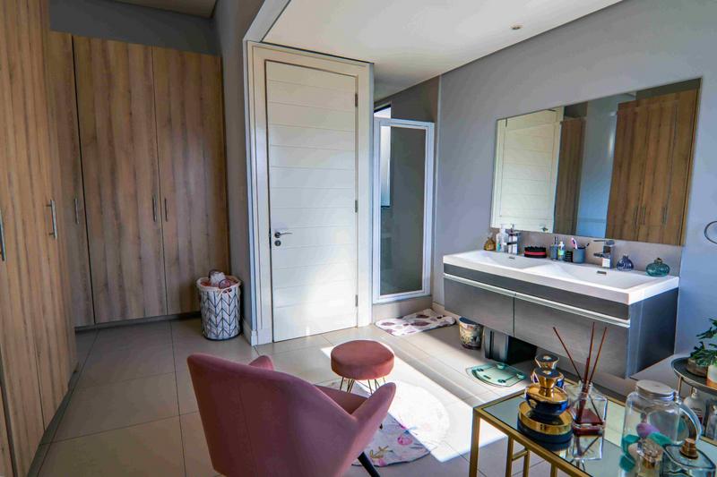 3 Bedroom Property for Sale in Copperleaf Estate Gauteng