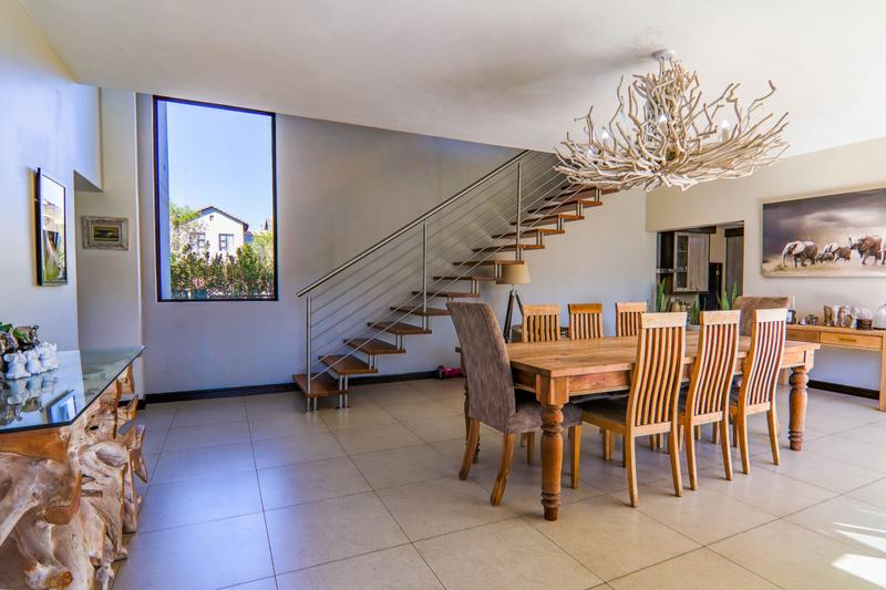 5 Bedroom Property for Sale in Copperleaf Estate Gauteng