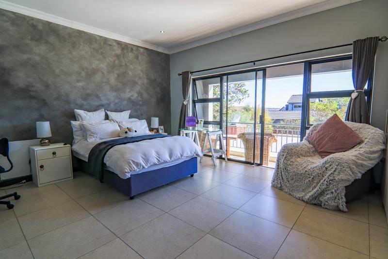 5 Bedroom Property for Sale in Copperleaf Estate Gauteng
