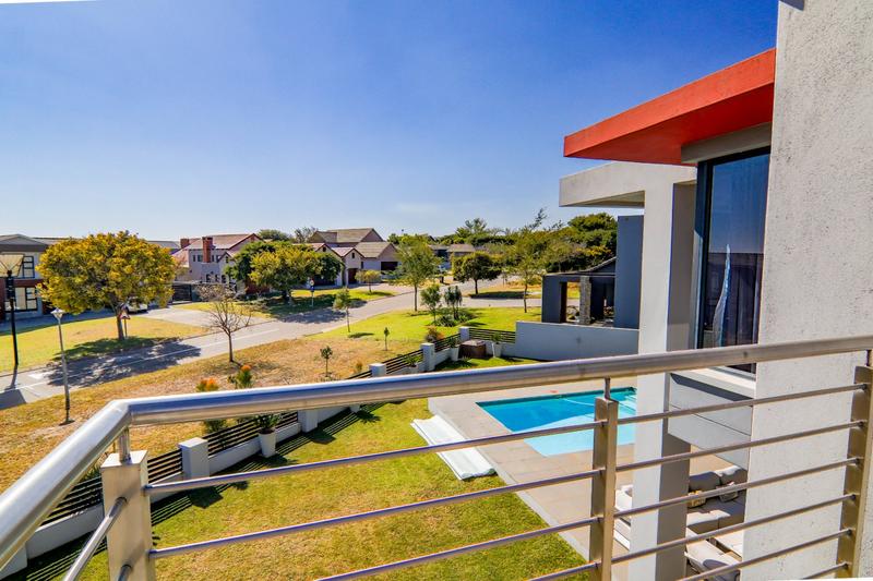 5 Bedroom Property for Sale in Copperleaf Estate Gauteng