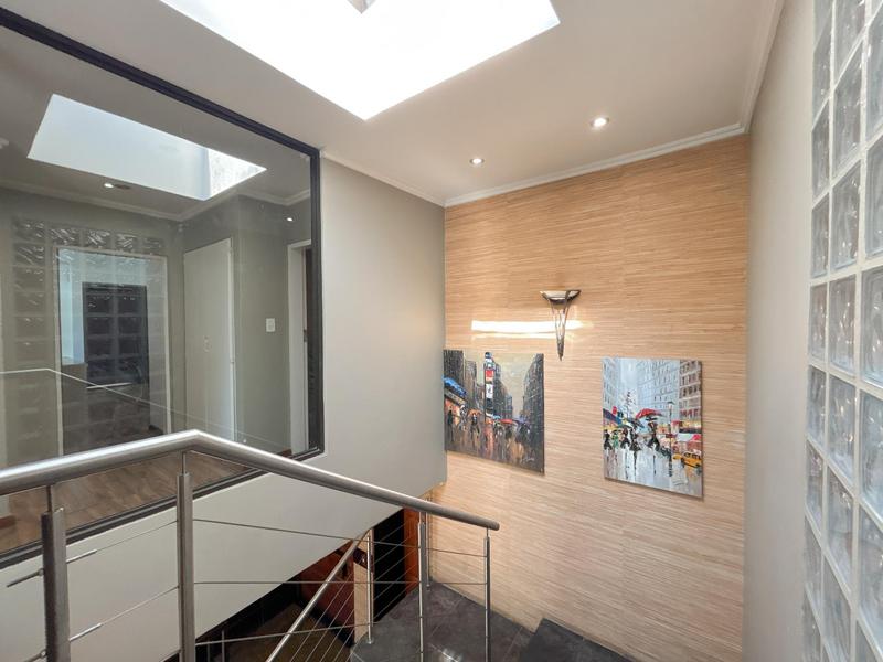 To Let 6 Bedroom Property for Rent in Hurlingham Gauteng