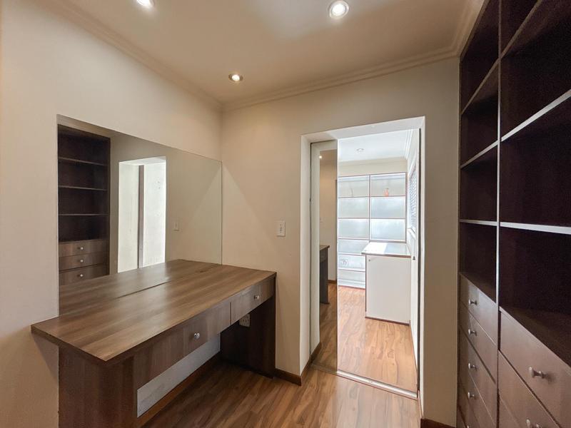 To Let 6 Bedroom Property for Rent in Hurlingham Gauteng