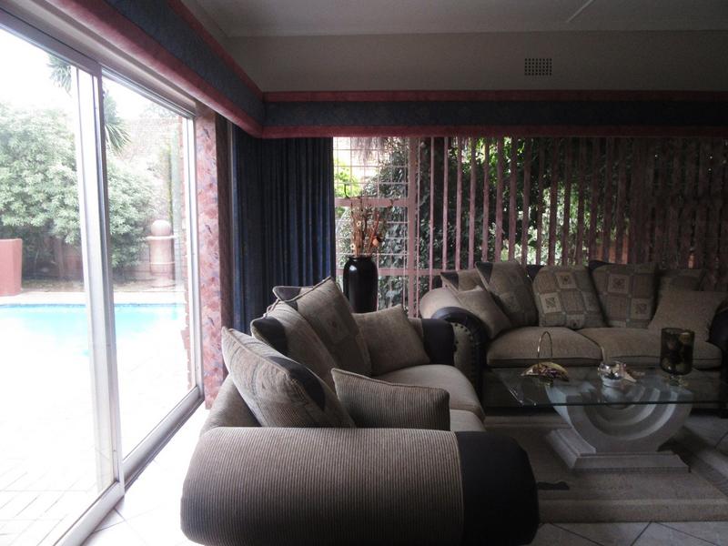 To Let 3 Bedroom Property for Rent in Greenhills Gauteng