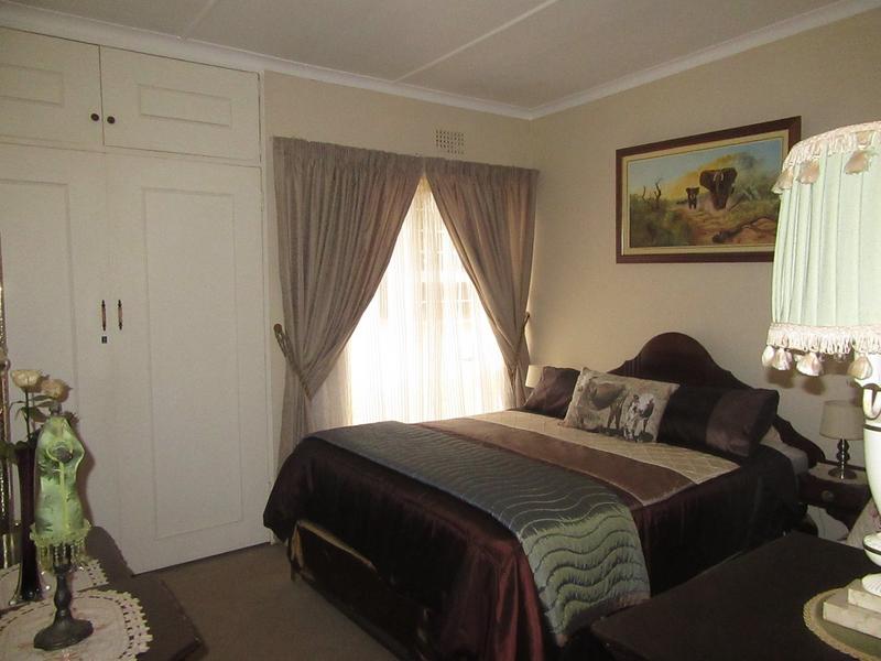 To Let 3 Bedroom Property for Rent in Greenhills Gauteng