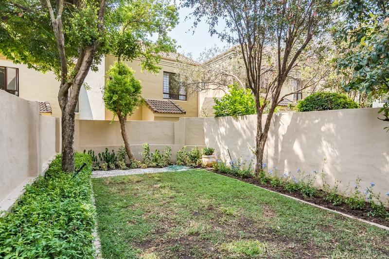 To Let 2 Bedroom Property for Rent in Lonehill Gauteng
