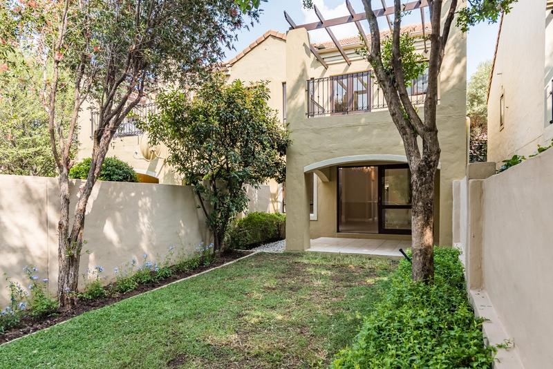 To Let 2 Bedroom Property for Rent in Lonehill Gauteng