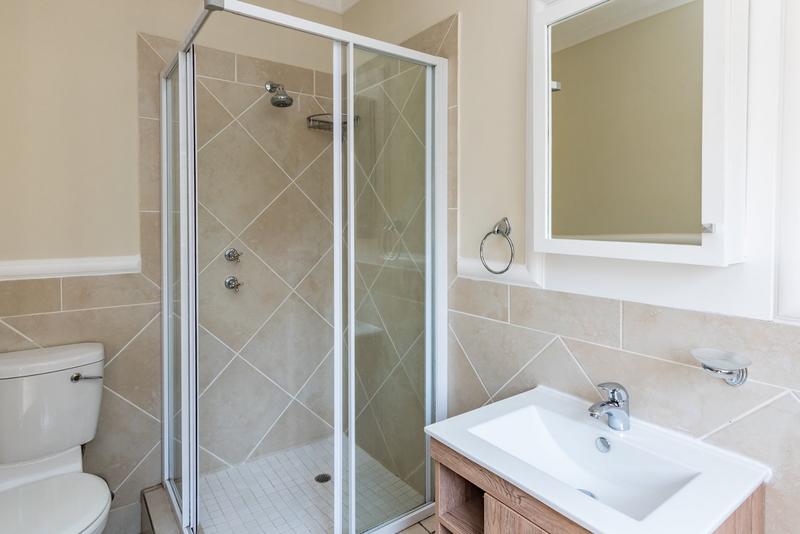 To Let 2 Bedroom Property for Rent in Lonehill Gauteng
