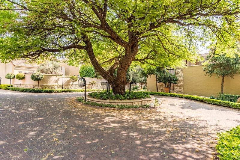 To Let 2 Bedroom Property for Rent in Lonehill Gauteng