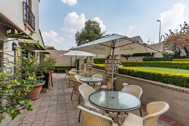 To Let 2 Bedroom Property for Rent in Lonehill Gauteng