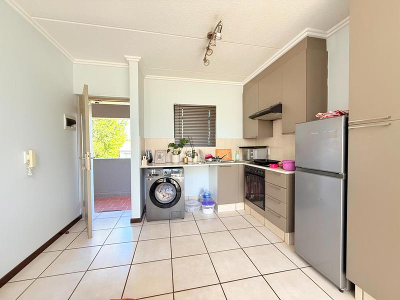 1 Bedroom Property for Sale in Bryanston Gauteng
