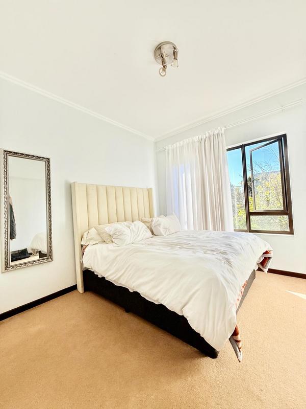 1 Bedroom Property for Sale in Bryanston Gauteng