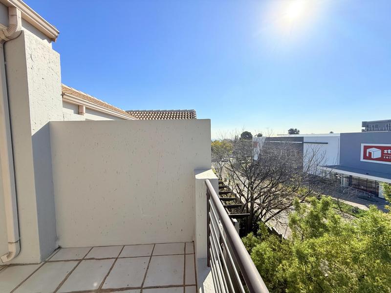1 Bedroom Property for Sale in Bryanston Gauteng