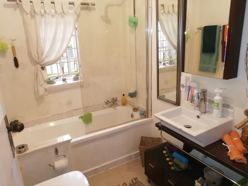 2 Bedroom Property for Sale in Westdene Gauteng