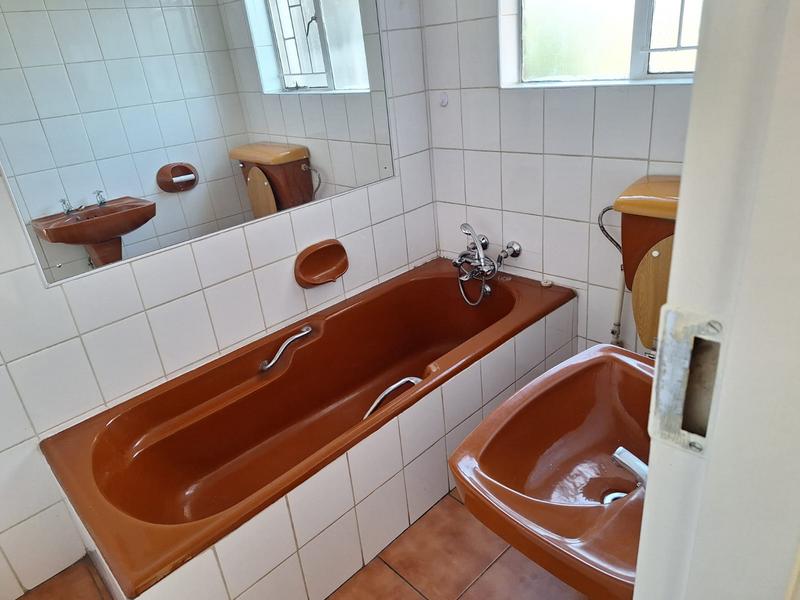 To Let 3 Bedroom Property for Rent in Florida Gauteng