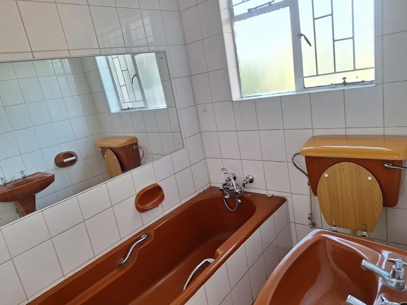 To Let 3 Bedroom Property for Rent in Florida Gauteng