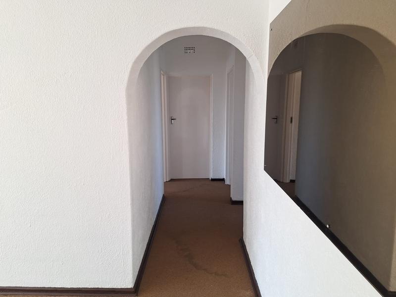 To Let 3 Bedroom Property for Rent in Florida Gauteng