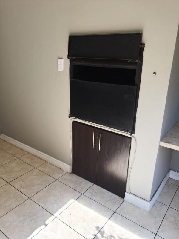 2 Bedroom Property for Sale in Pretorius Park Gauteng