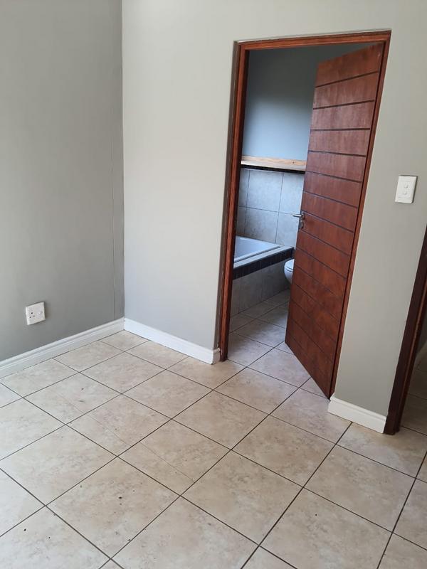 2 Bedroom Property for Sale in Pretorius Park Gauteng