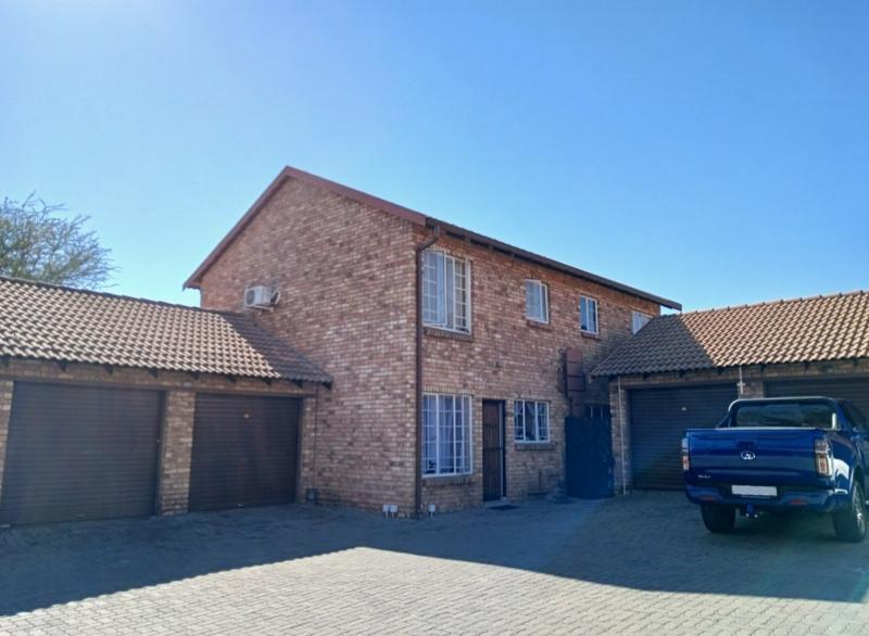 2 Bedroom Property for Sale in Annlin Gauteng