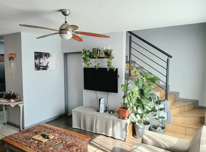 2 Bedroom Property for Sale in Annlin Gauteng