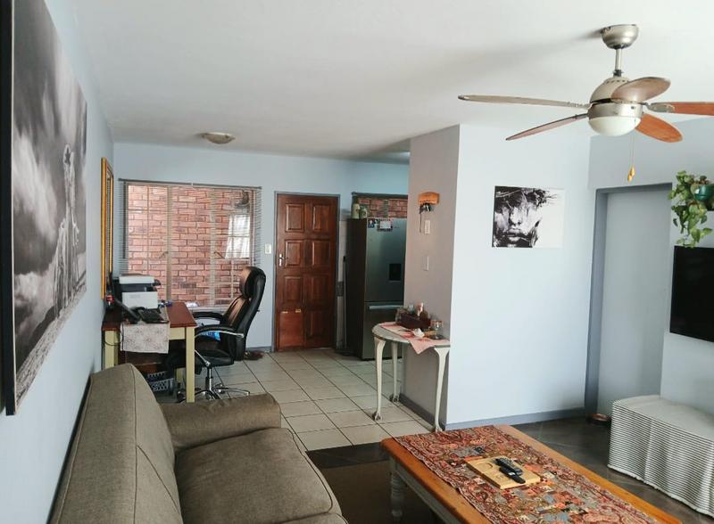 2 Bedroom Property for Sale in Annlin Gauteng