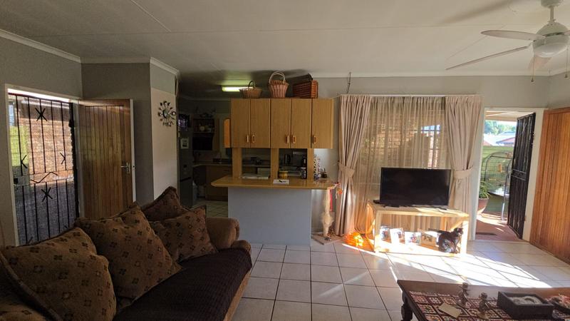 3 Bedroom Property for Sale in Annlin Gauteng