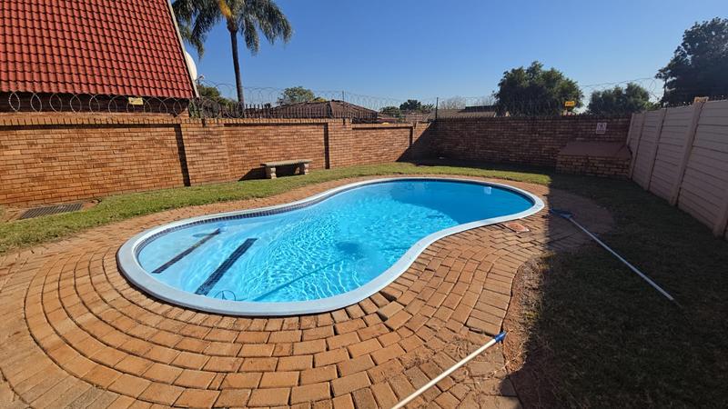 3 Bedroom Property for Sale in Annlin Gauteng