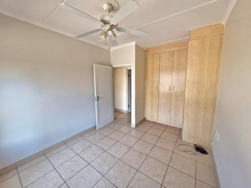 2 Bedroom Property for Sale in Montana Tuine Gauteng