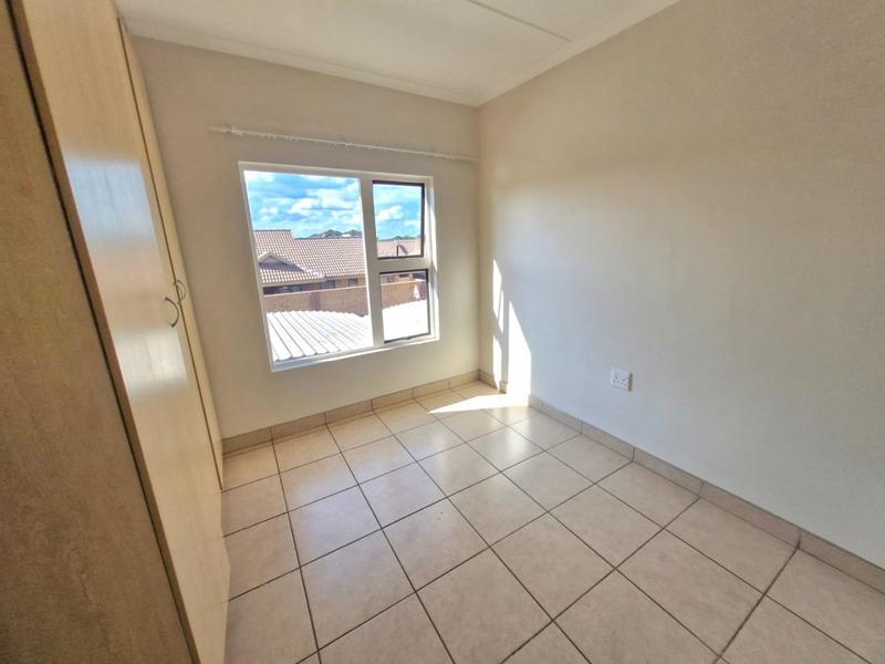 2 Bedroom Property for Sale in Montana Tuine Gauteng