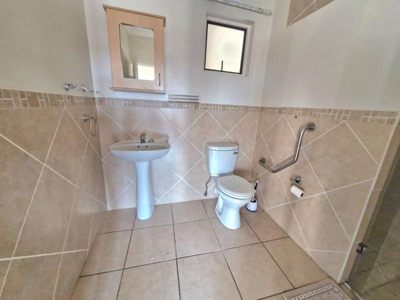 2 Bedroom Property for Sale in Montana Tuine Gauteng