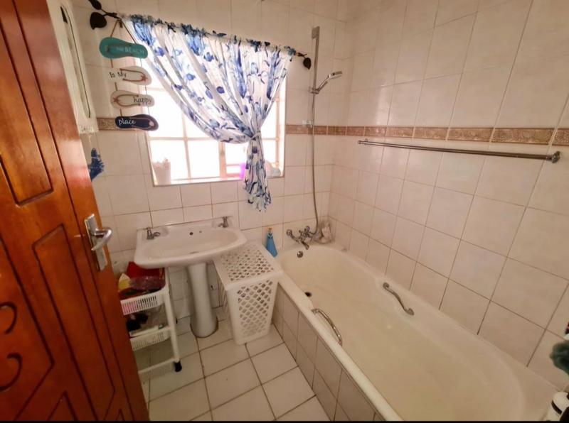 5 Bedroom Property for Sale in Wonderboom Gauteng