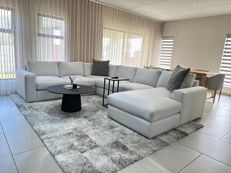 3 Bedroom Property for Sale in Crowthorne Gauteng