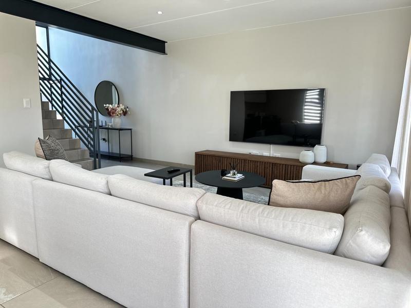 3 Bedroom Property for Sale in Crowthorne Gauteng