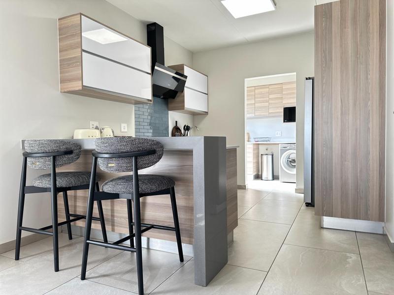 3 Bedroom Property for Sale in Crowthorne Gauteng