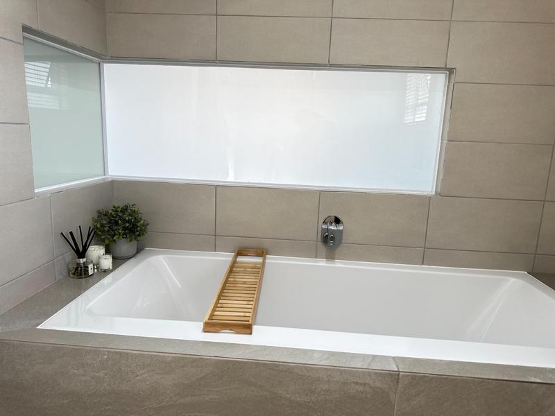 3 Bedroom Property for Sale in Crowthorne Gauteng