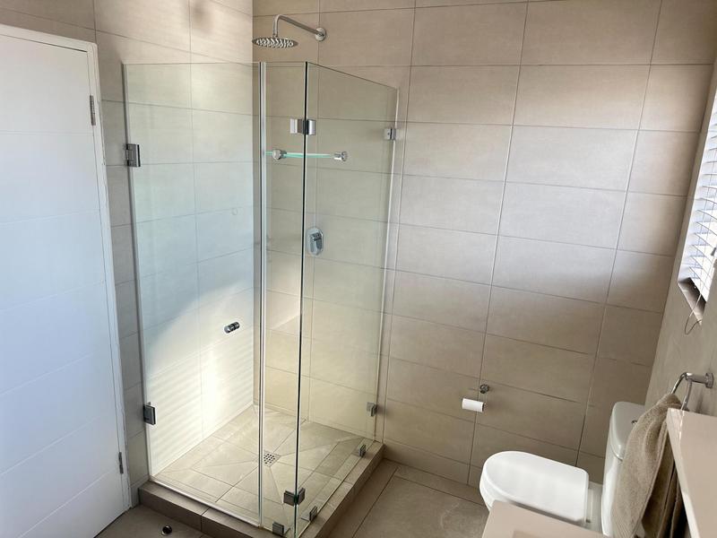 3 Bedroom Property for Sale in Crowthorne Gauteng